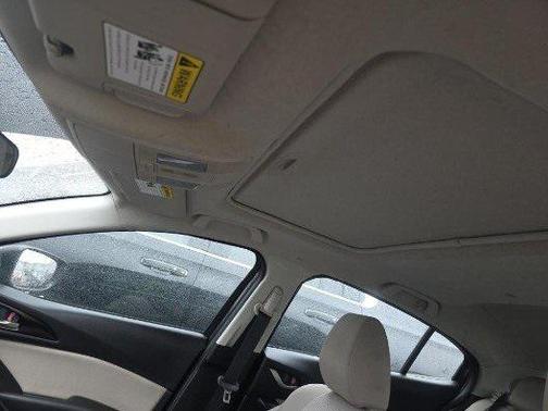 2015 Mazda Mazda3 i Touring