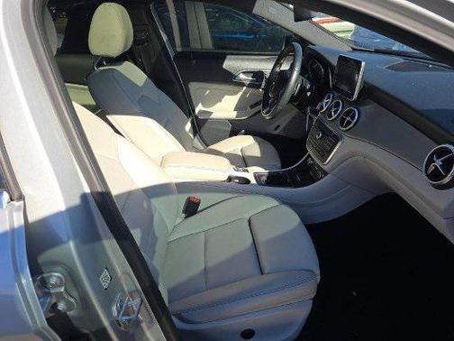 2017 Mercedes-Benz GLA 250 Base