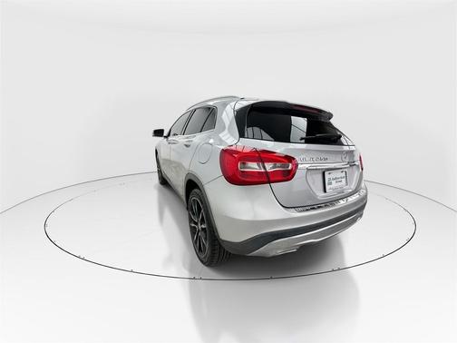2017 Mercedes-Benz GLA 250 Base
