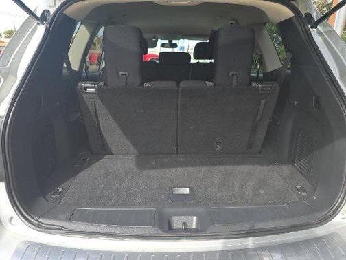 2018 Nissan Pathfinder SV