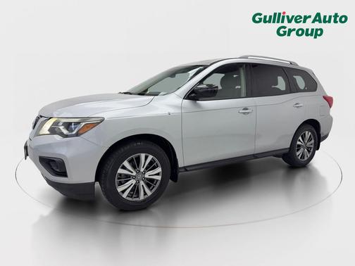 2018 Nissan Pathfinder SV
