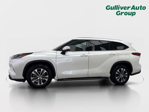 Blizzard Pearl 2021 Toyota Highlander XLE