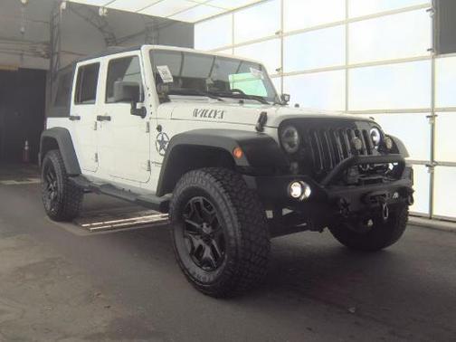 Bright White Clearcoat 2017 Jeep Wrangler Unlimited Sport