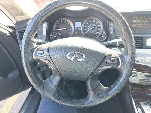 2019 INFINITI Q70 3.7X LUXE