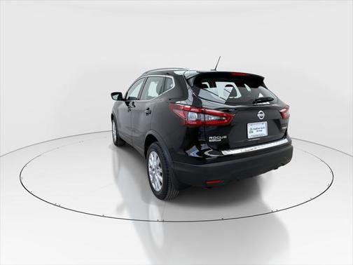 2021 Nissan Rogue Sport SV
