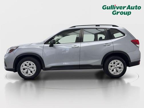 Ice Silver Metallic 2021 Subaru Forester Base