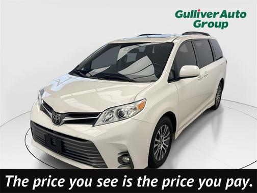 2018 Toyota Sienna XLE