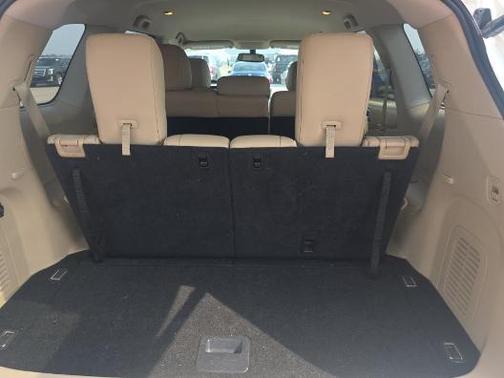 2017 Nissan Pathfinder SL