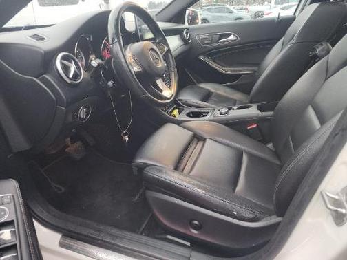 2017 Mercedes-Benz GLA 250 Base