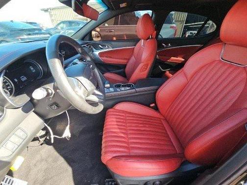 2025 Genesis G70 2.5T RWD