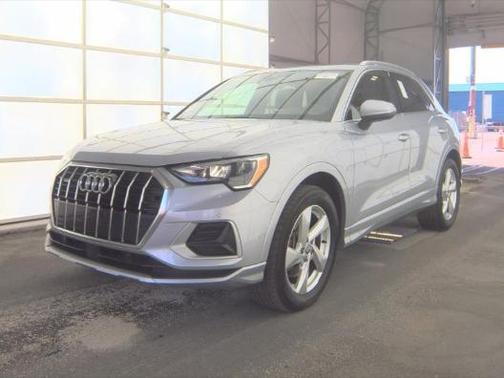 Florett Silver Metallic 2020 Audi Q3 45 Premium