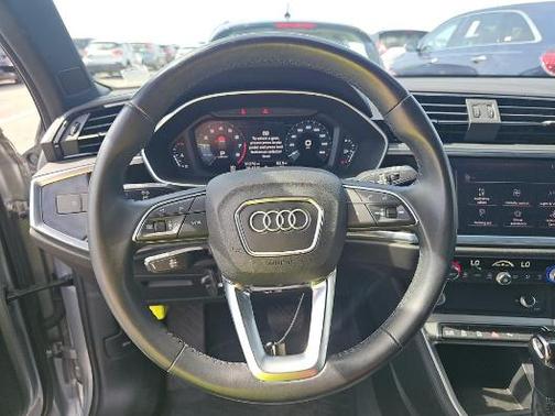 Florett Silver Metallic 2020 Audi Q3 45 Premium