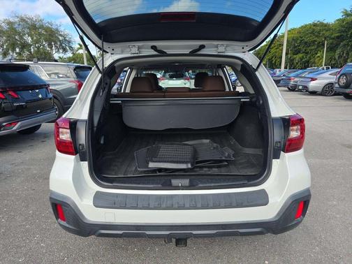 2019 Subaru Outback 3.6R Touring