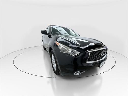 2017 INFINITI QX70 Base