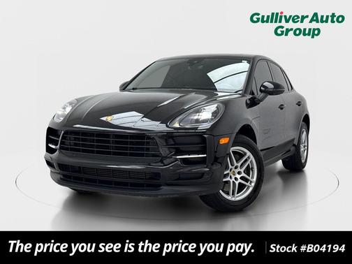 Jet Black Metallic 2021 Porsche Macan Macan