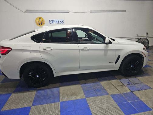 Alpine White 2017 BMW X6 xDrive35i