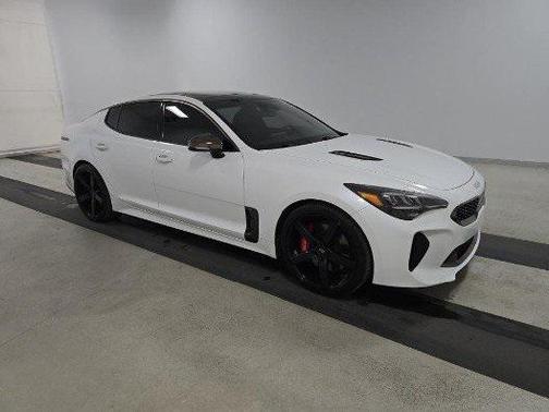 2022 Kia Stinger GT1