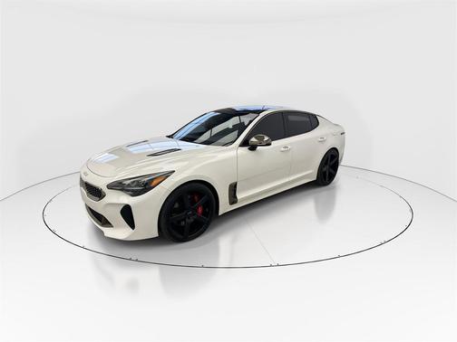2022 Kia Stinger GT1