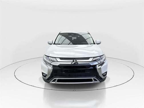 2020 Mitsubishi Outlander SE