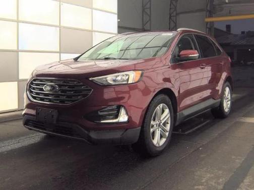 Ruby Red Metallic 2019 Ford Edge SEL