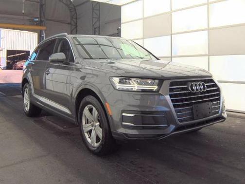 2019 Audi Q7 45 Premium Plus