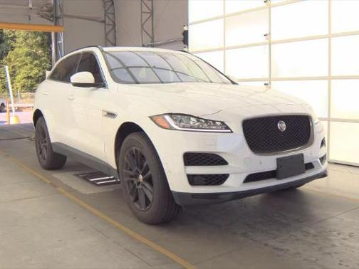 Fuji White 2018 Jaguar F-PACE 25t Prestige