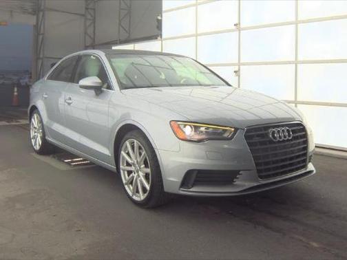Florett Silver Metallic 2015 Audi A3 2.0T Premium Plus