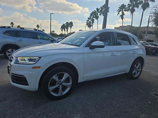 2020 Audi Q5 45 Premium Plus