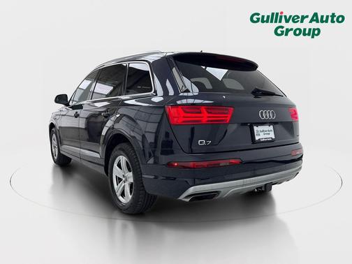 Graphite Gray Metallic 2018 Audi Q7 2.0T Premium Plus