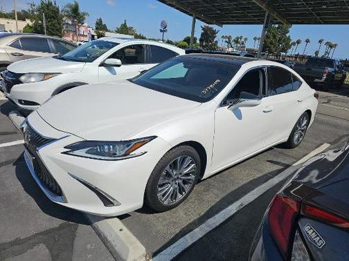 Eminent White Pearl 2020 Lexus ES 350 Base