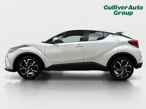 Blizzard Pearl 2021 Toyota C-HR XLE