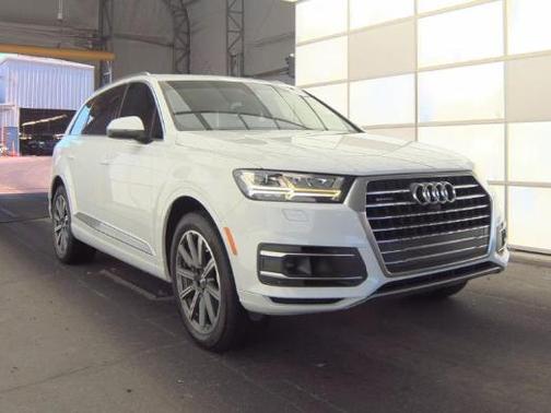 Glacier White 2017 Audi Q7 3.0T Premium