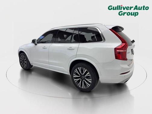 2020 Volvo XC90 T5 Momentum