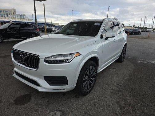 2020 Volvo XC90 T5 Momentum