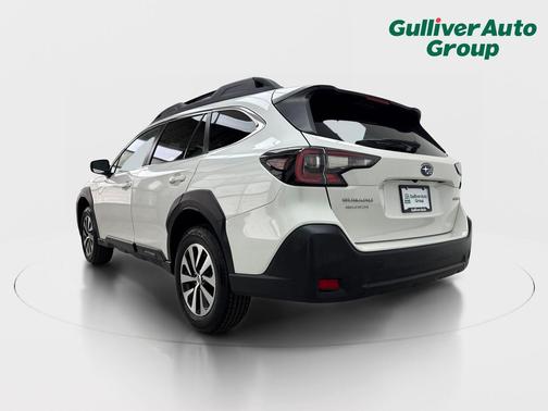 Crystal White Pearl 2024 Subaru Outback Premium