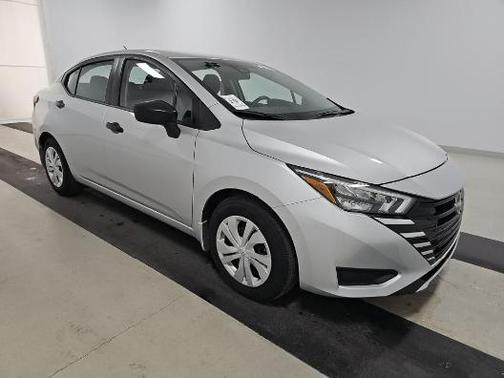 Brilliant Silver Metallic 2025 Nissan Versa 1.6 S