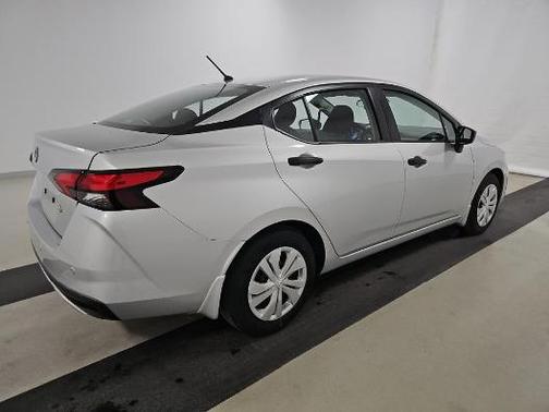 Brilliant Silver Metallic 2025 Nissan Versa 1.6 S