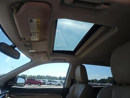 Pearl White 2019 Mitsubishi Outlander SEL