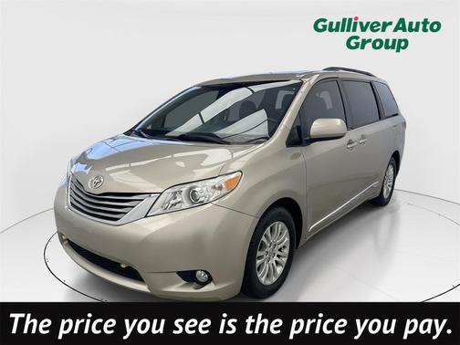 2017 Toyota Sienna XLE