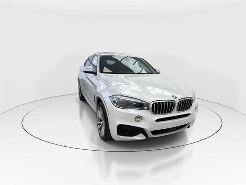2017 BMW X6 xDrive50i