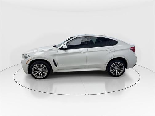2017 BMW X6 xDrive50i