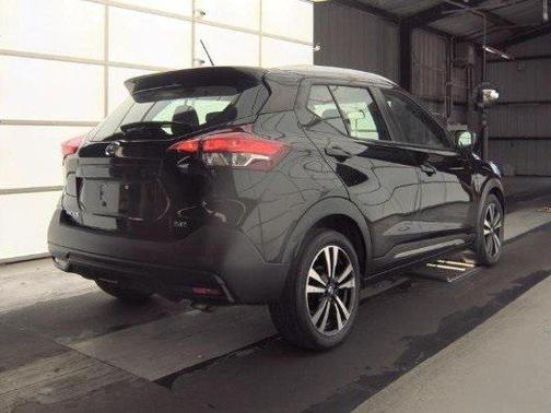2019 Nissan Kicks SR