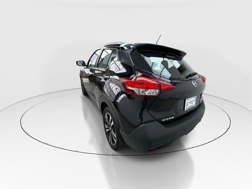 2019 Nissan Kicks SR