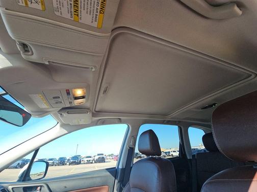 Crystal White Pearl 2017 Subaru Forester 2.0XT Touring