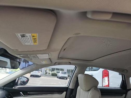 Platinum White Pearl 2019 Honda Accord EX-L