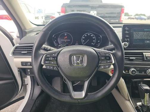 Platinum White Pearl 2019 Honda Accord EX-L