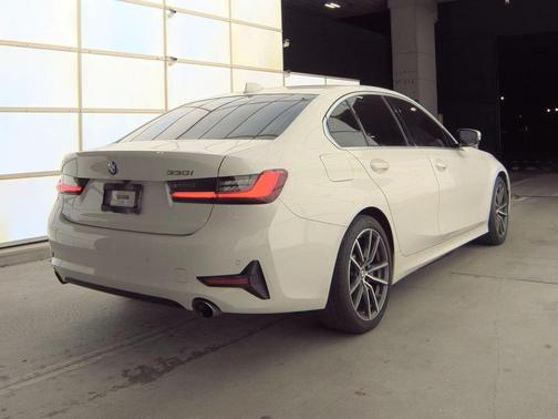 2019 BMW 330 330i