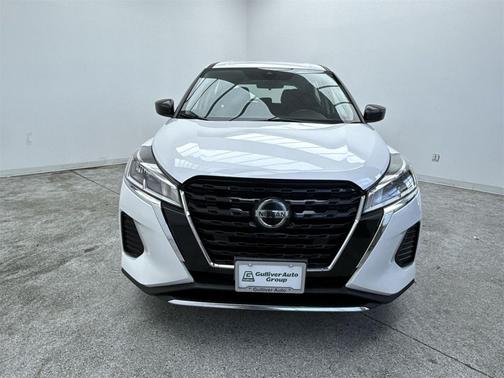 2021 Nissan Kicks S