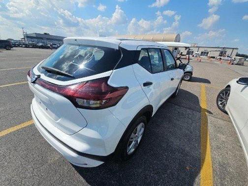 2021 Nissan Kicks S