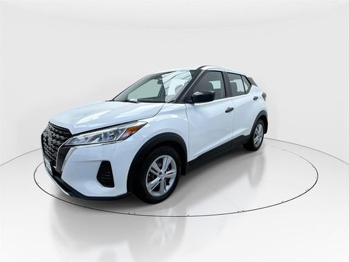 2021 Nissan Kicks S
